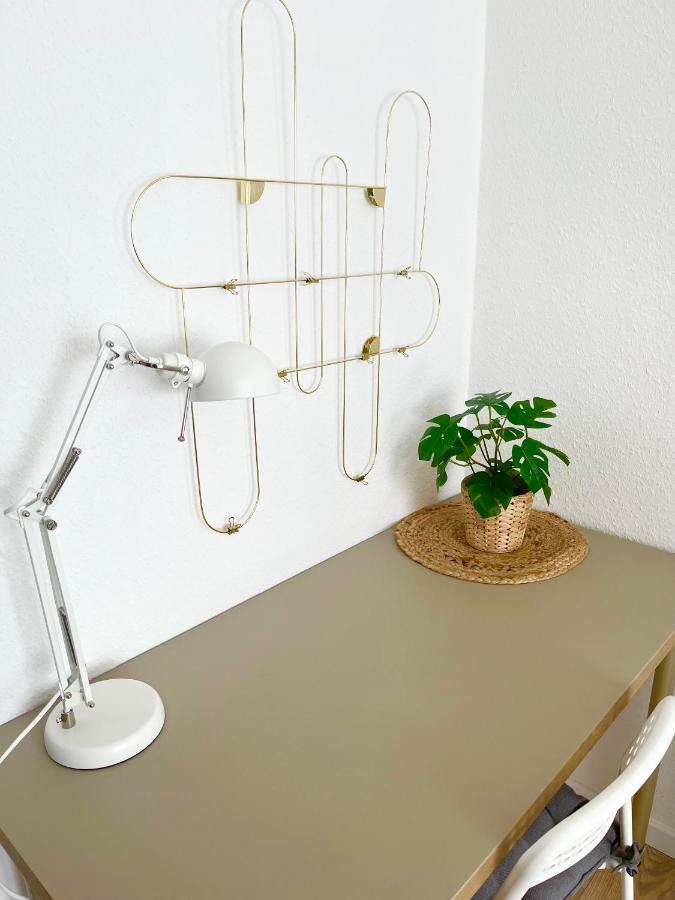 Gemuetliches Zentrales Apartment 2 Min Bis Du Hbf 杜伊斯堡 外观 照片