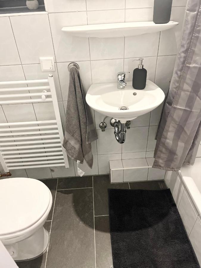 Gemuetliches Zentrales Apartment 2 Min Bis Du Hbf 杜伊斯堡 外观 照片